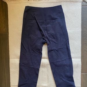 lululemon In the Flow Crop